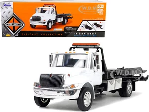 INTERNATIONAL DURASTAR 4400 FLATBED TOW TRUCK WHITE 1/24 DIECAST BY JADA 34040 - Picture 1 of 7