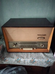 Giradischi E Radio Vintage Anni '60 Watt Radio.Ship abroad,personalized quote. - Foto 1 di 7
