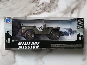 NEW 1940's Willys Military Army Jeep 4x4 1:32 Collectible Model By NewRay - Picture 1 of 5