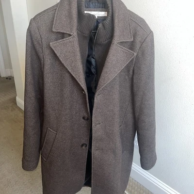 Kenneth Cole Mens Classic Fit Wool-Blend Dark Brown Twill Overcoat - Size Small - Image 1 of 4