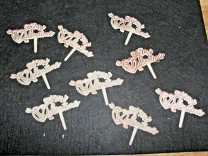 Valentine Cup Cake Toppers - 9 Vintage Plastic Decorations - Picture 1 of 5