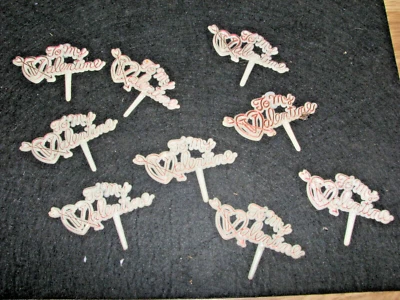 Valentine Cup Cake Toppers - 9 Vintage Plastic Decorations - Image 1 of 4
