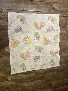 Leuchtfeuer Mfg Vintage Babydecke weiß Satinborte Herzen Tiere Luftballons Katzen - Bild 1 von 23