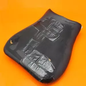 99-07 SUZUKI GSXR1300R BUSA OEM FRONT DRIVERS SEAT PAD SADDLE PILLION - Picture 1 of 12