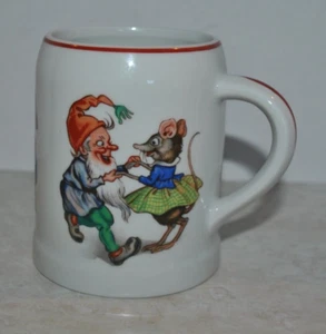 Vintage KK DEUTSCHLAND Kinderbecher Stein GNOME Rien Pourtvliet (?) Zwerge Porzellan NEUWERTIG - Bild 1 von 5