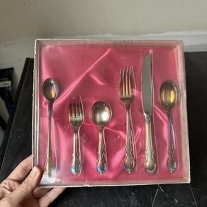 Vintage 1847 Rogers Bros Reflection 6 Piece Set Silverware Children Silverplate - Picture 1 of 6