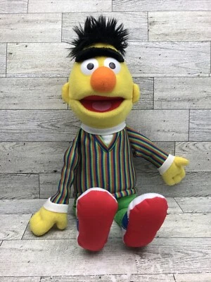 Muñeca de peluche Sesame Street Bert 14 pulgadas de Gund LEER Foto 1 de 4