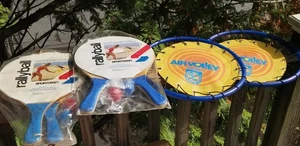 2 PAIRS OF PADDLE GMES BEACH BALL GAMES ABC WORLD SPORTS RALLY BALL - Picture 1 of 24