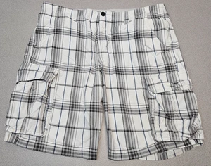 Old Navy Broken -In Mens Size 38" Waist White Plaid Summer Shorts Cargo Pockets - Picture 1 of 6
