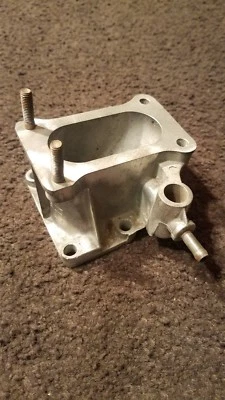 Fiat 600 colector de admisión doble barril carburador Foto 1 de 4