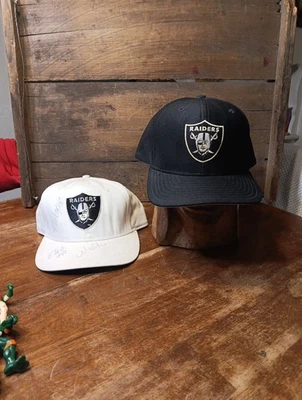 Sombreros de colección New Era Raiders Snapback autografiados  Foto 1 de 4