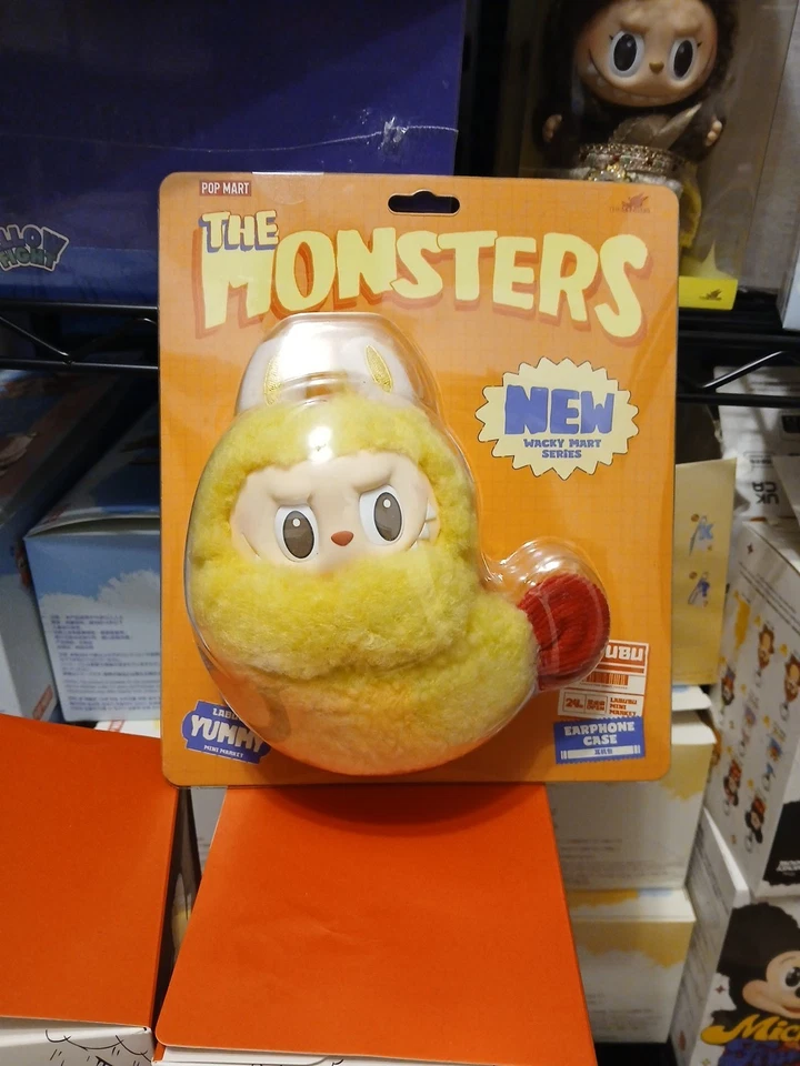 Pop Mart ☆ The Monsters ☆ Labubu: Wacky Mart - Fried Shrimp 毛绒耳机盒 — 第 1/4 张图片