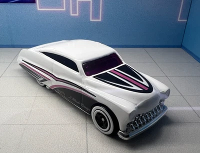 Vehículos de coche Hot Wheels sueltos diseño madera L púrpura pasión 1/64 Foto 1 de 4