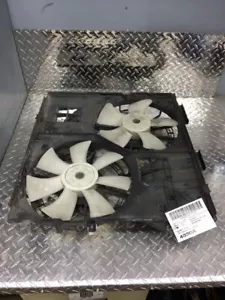 2008 Cadillac CTS Radiator Cooling Fan Assembly OEM - Picture 1 of 3
