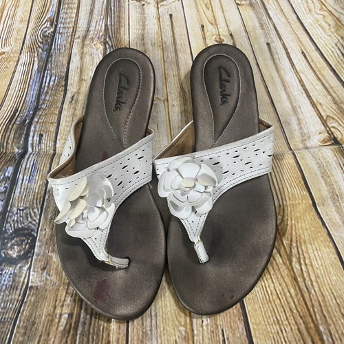 Sandali donna Clarks taglia 8 bianchi con accento floreale