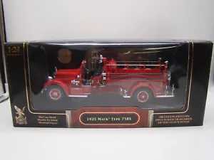 ROAD SIGNATURE - 1/24 - 1935 MACK TYPE 75 BX - HANOVER FIRE DEPT - N° 20098 - - Foto 1 di 12