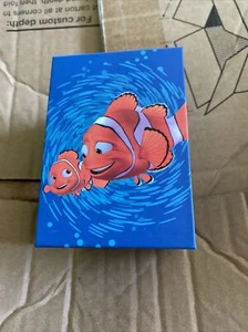 New Disney Parks Finding Nemo Father's Day 2020 Linkable MagicBand 2 LE1000 - Picture 1 of 9