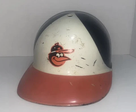 VINTAGE 1969 BALTIMORE ORIOLES SOUVENIR BASEBALL HAT BATTING HELMET FULL SIZE Cover