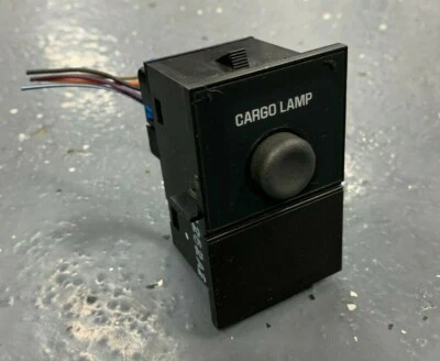 Camión Chevy Silverado 1999-2001 OEM interruptor de luz de carga Silverado Sierra 99 Foto 1 de 4