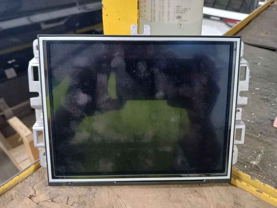 2025 Ram 1500 Radio Receiver Display Equipment 3071392 - Image 1 of 4