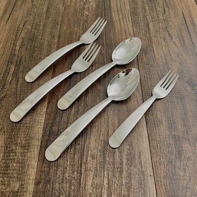 Gibson Gia38 (2) lugar/cuchara de sopa (2) lugar/tenedor de cena (1) tenedor de ensalada MCM Foto 1 de 4