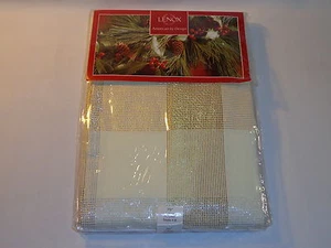 Lenox 70" Round Fabric Tablecloth - Winter Woven Plaid - Picture 1 of 2