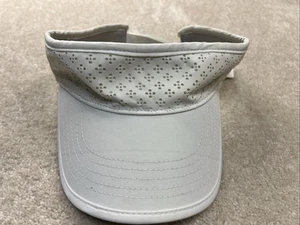 Walter Hagen Women's Perforated Adjustable Golf Visor White New H0 - Picture 1 of 6