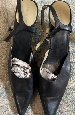 NINE WEST LADIES POINTED TOED HEELS SZ 8.5M BLACK EC - Image 1 of 4