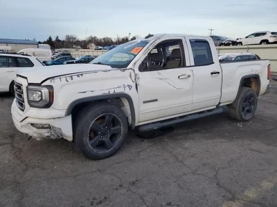 Passenger Tail Light Classic Style Pickup Fits 16-19 SIERRA 1500 PICKUP 4997941 - Image 1 of 4