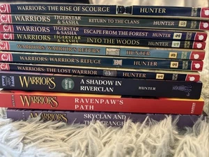 Warrior Cats Lot of 10 (Manga), Paperback, Erin Hunter - Picture 1 of 9