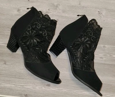 NUEVO SIN ETIQUETAS - Botines florales transparentes para mujer talla 8,5 Foto 1 de 4