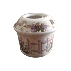 Papel Giftware A Cast Art Company 'A Garden Wrapped in Snow' Artikel #80942 Kerze - Bild 1 von 4