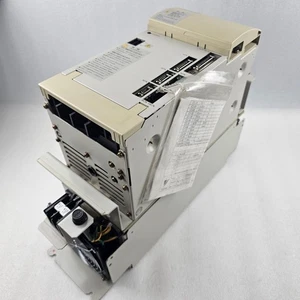 INVERSOR YASKAWA VS-626M5, CIMR-M5A20150-XXXD - Imagen 1 de 9