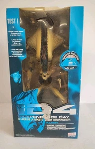 iD4 Independence Day Alien Supreme Commander Poseable Figure 1996 New - Picture 1 of 14