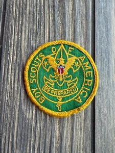 Patch ricamata Boy Scouts Of America rotonda verde e oro vintage da collezione - Foto 1 di 2