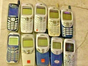 Original Samsung GSM SGH-R220 / N620 Phones Unlocked Bundle Choice 234G Vintage - Afbeelding 1 van 12