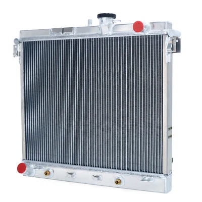 2 Row Radiator For 2006-2012 2011 Hummer H3 H3T GMC Canyon Chevy Colorado. Foto 1 de 4