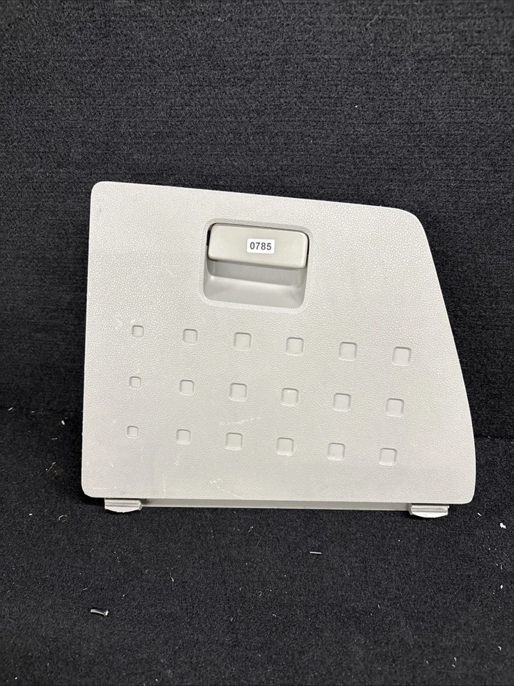 Honda Pilot 2009-2015 OEM maletero de carga lado izquierdo compartimento de almacenamiento cubierta de puerta Foto 1 de 4