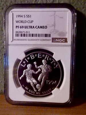 1994 S SILVER PROOF WORLD CUP DOLLAR - PF 69 ULTRA CAM NGC - 011 - Image 1 of 2