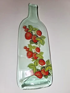Flattened Wine Bottle w/Strawberries Berry Vine Handcrafted Server Serving Tray - Picture 1 of 11