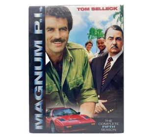 Magnum P. I. Season 5 - DVD Set Tom Selleck Red Ferrari New Sealed Bonus Episode - Imagen 1 de 6