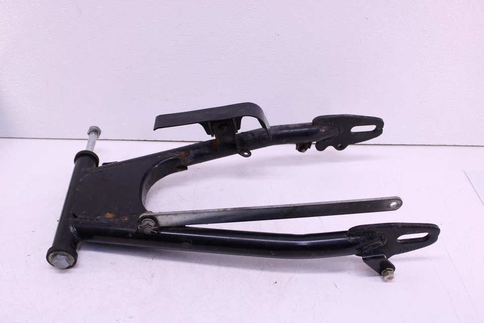 Kawasaki 440 LTD KZ440D 1982 cinturón basculante trasero brazo de suspensión Foto 1 de 4