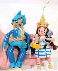 Adornos vintage del Mago de Oz madera pintada a mano Dorothy Toto y Tin Man - Imagen 1 de 4