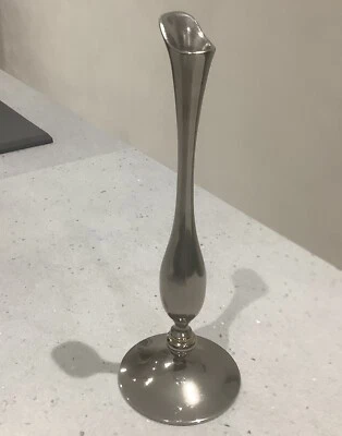 Contemporary Chrome Single Stem Bud Flower Vase. 18cm - Image 1 of 4
