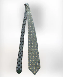 "Corbata Versace verde azulado dorada negra detalles geométricos usada 59"" L" - Imagen 1 de 6