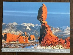 POSTKARTE UNBESENDET - UTAH, ARCHES NATIONAL PARK, BALANCED ROCK, WINDOWS SECTION - Bild 1 von 2