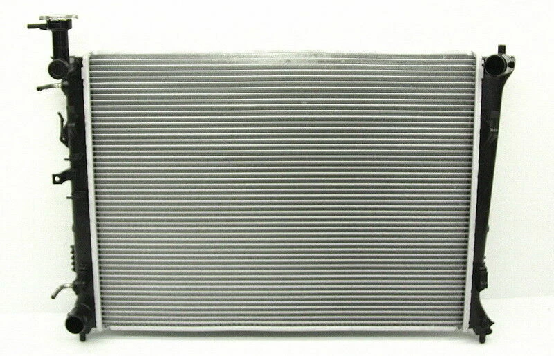 Radiador L4 2,0 L (13132) se adapta a Kia Forte 2010 2011 2012 2013 Foto 1 de 2