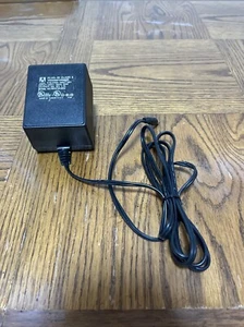 4505-0067-001 ASCEND CLASS 2 TRANSFORMER WP572018DG PLUG IN 120V 60Hz 30W 18VDC - Picture 1 of 6