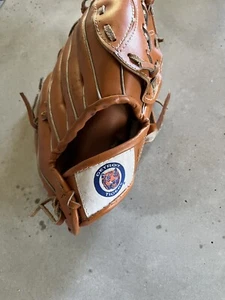 Rare 1990's Vintage Collectible Detroit Tigers Baseball Glove Custom -Never Used - Picture 1 of 5