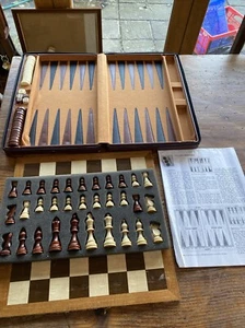 Vintage Backgammon & Chess Games Compendium Wooden Board & Pieces - Picture 1 of 14